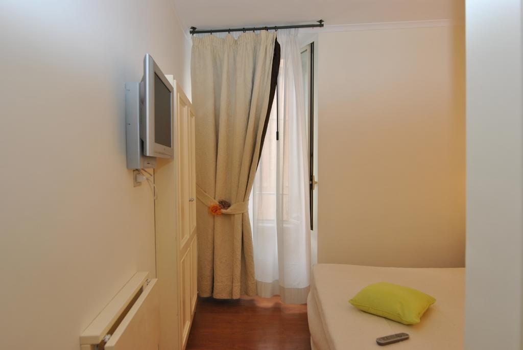 95 Rooms In Roma Phòng bức ảnh